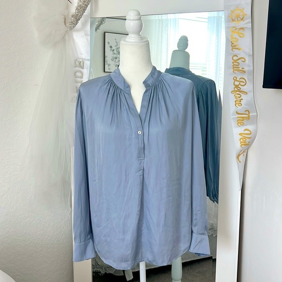 Margaret O’Leary Satin Long Sleeve Romantic Light Blue Blouse Medium - Picture 1 of 9